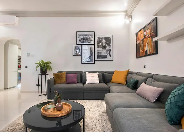 Angelique Boutique Apartament *